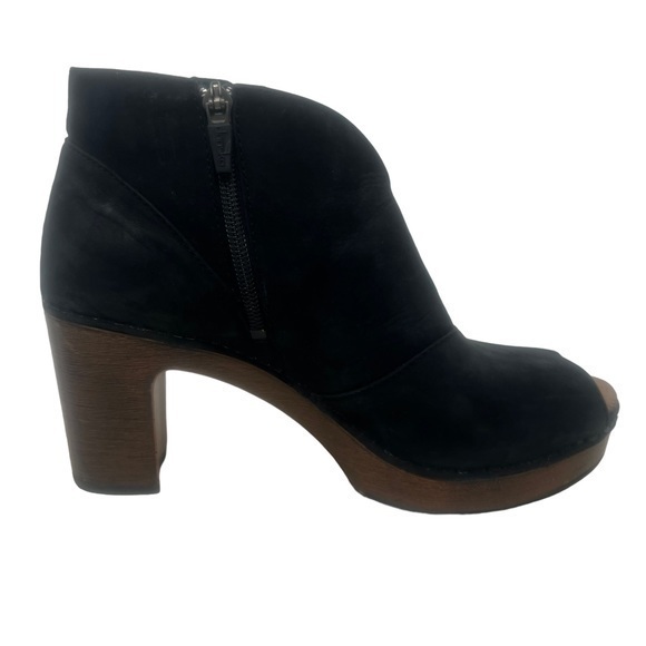 Dansko Clogs - Picture 5 of 12